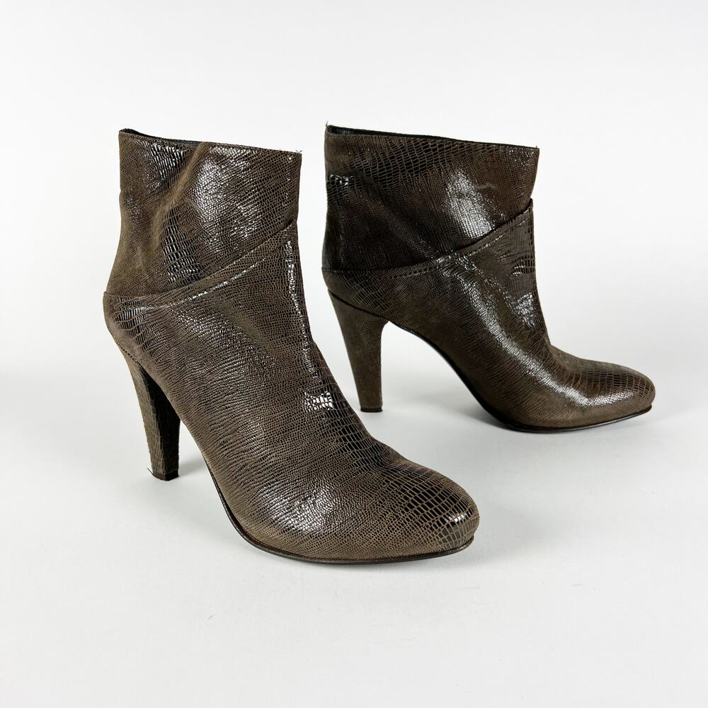 Apair brown lizard leather high heel bootie 4" heel 1/2" platform size 41 US 10
